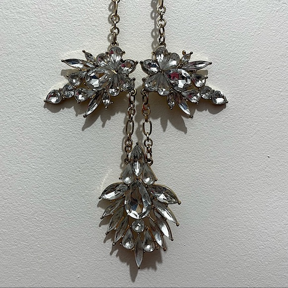 Crystal Stack Flower Snowflake Statement Necklace - Picture 6 of 6